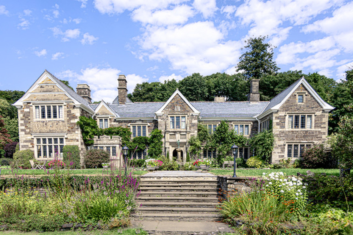 Lew Trencard Manor Open Day