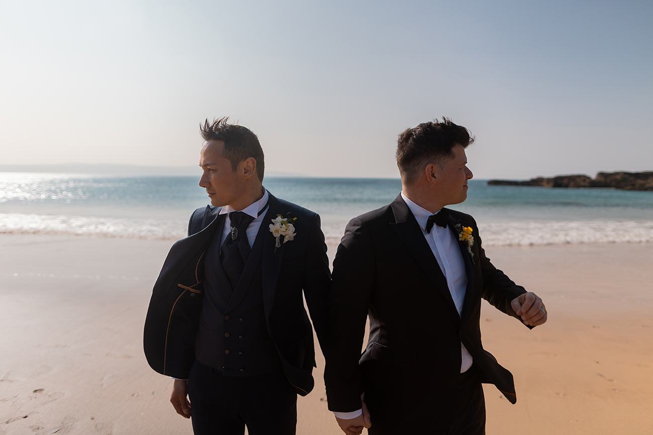 WeddingmagazineCornwallWedMagazineissue65Thomas Frost Photography  32 