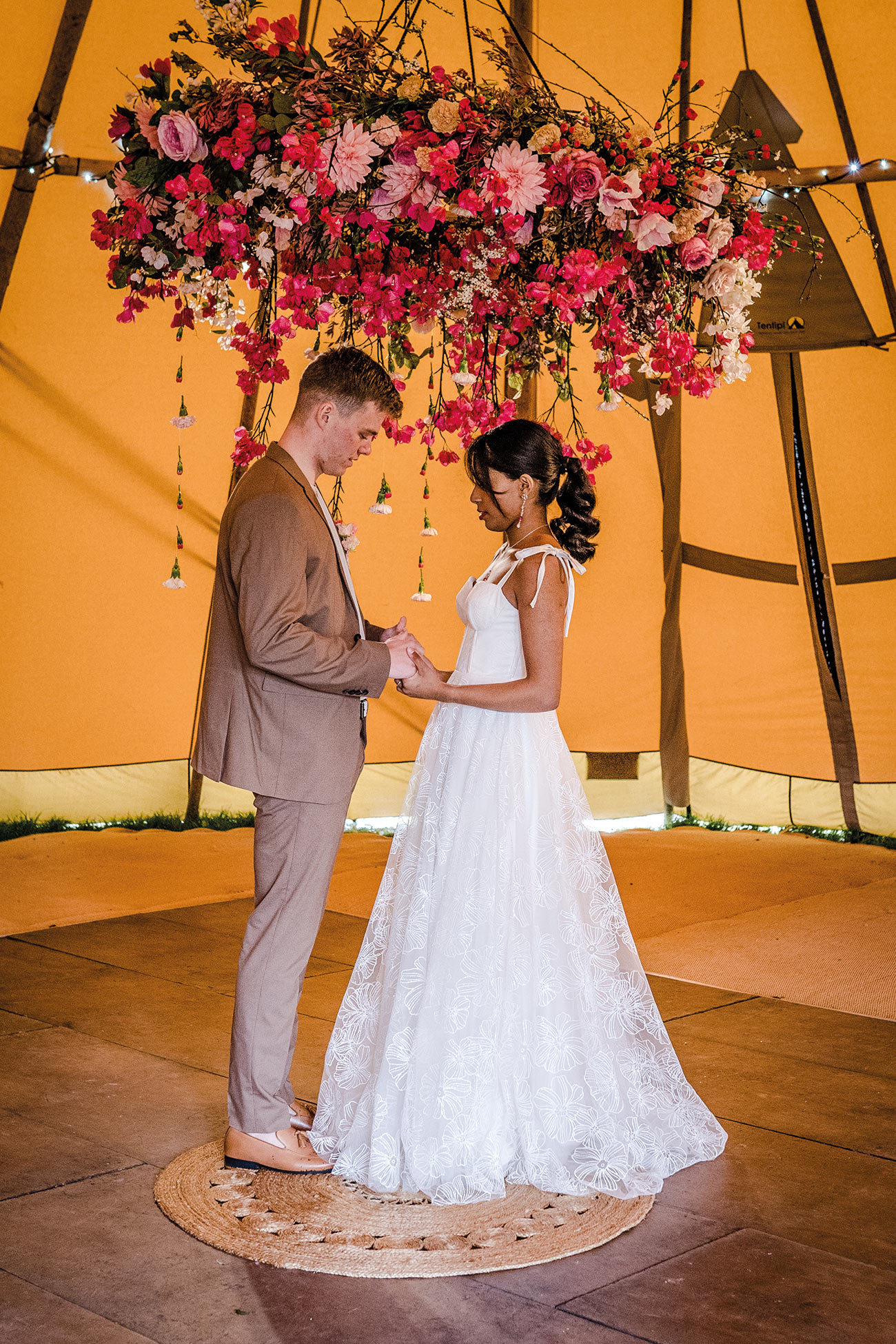 World Inspired Tents Elegant Wedding Styling Contemporary Devon Bride Groom4