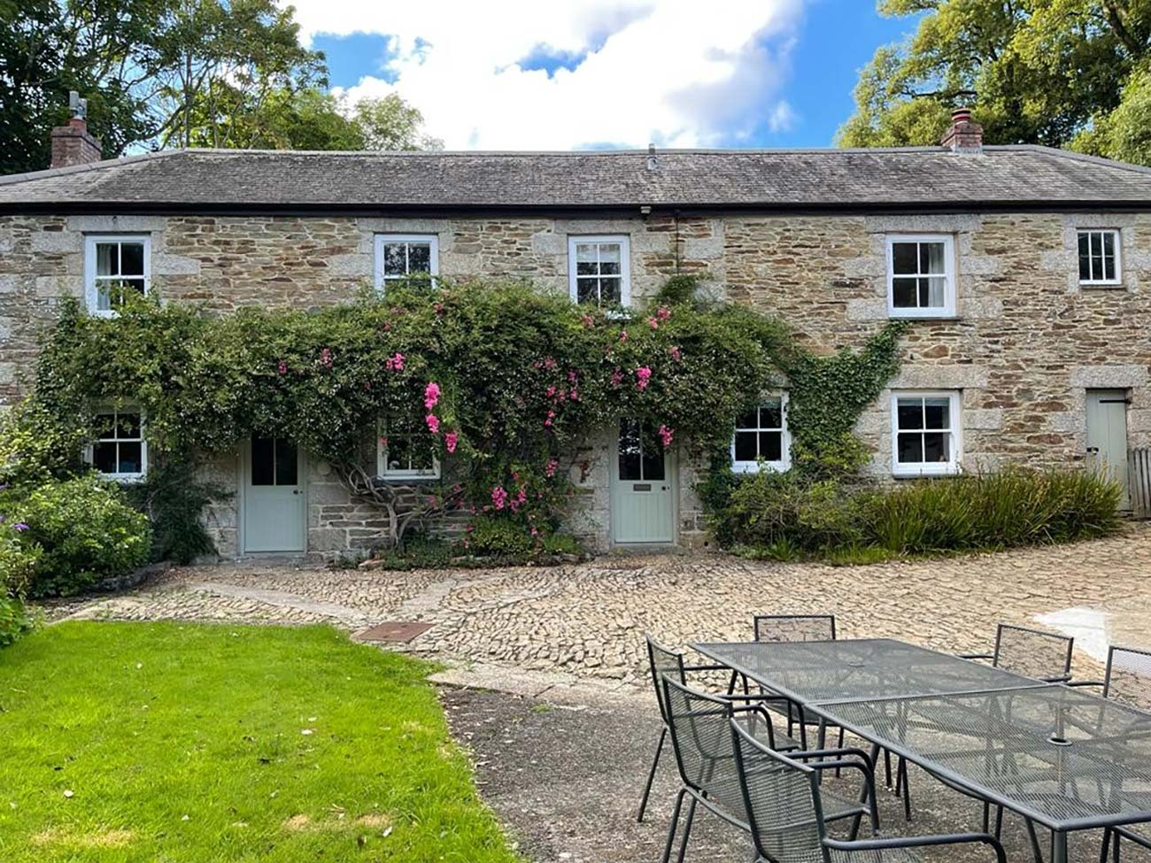 Carwinion House Wed Magazine Bridal Buzz11