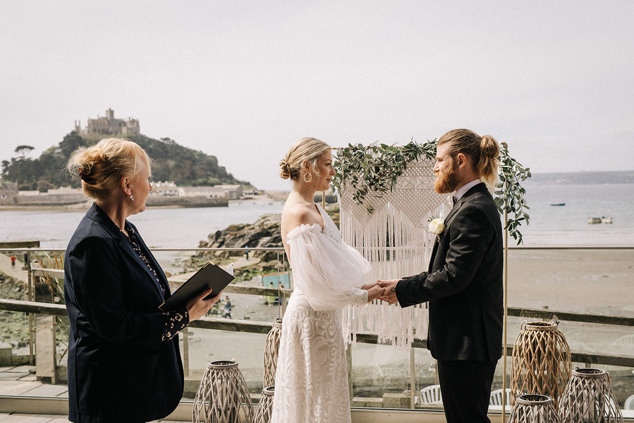 Cornish Celebrants Weddding Cermonies Bridal Buzz Wed1