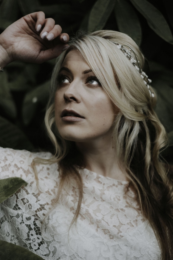 'Damsels in Distress' bridal shoot 'Damsels in Distress' bridal shoot