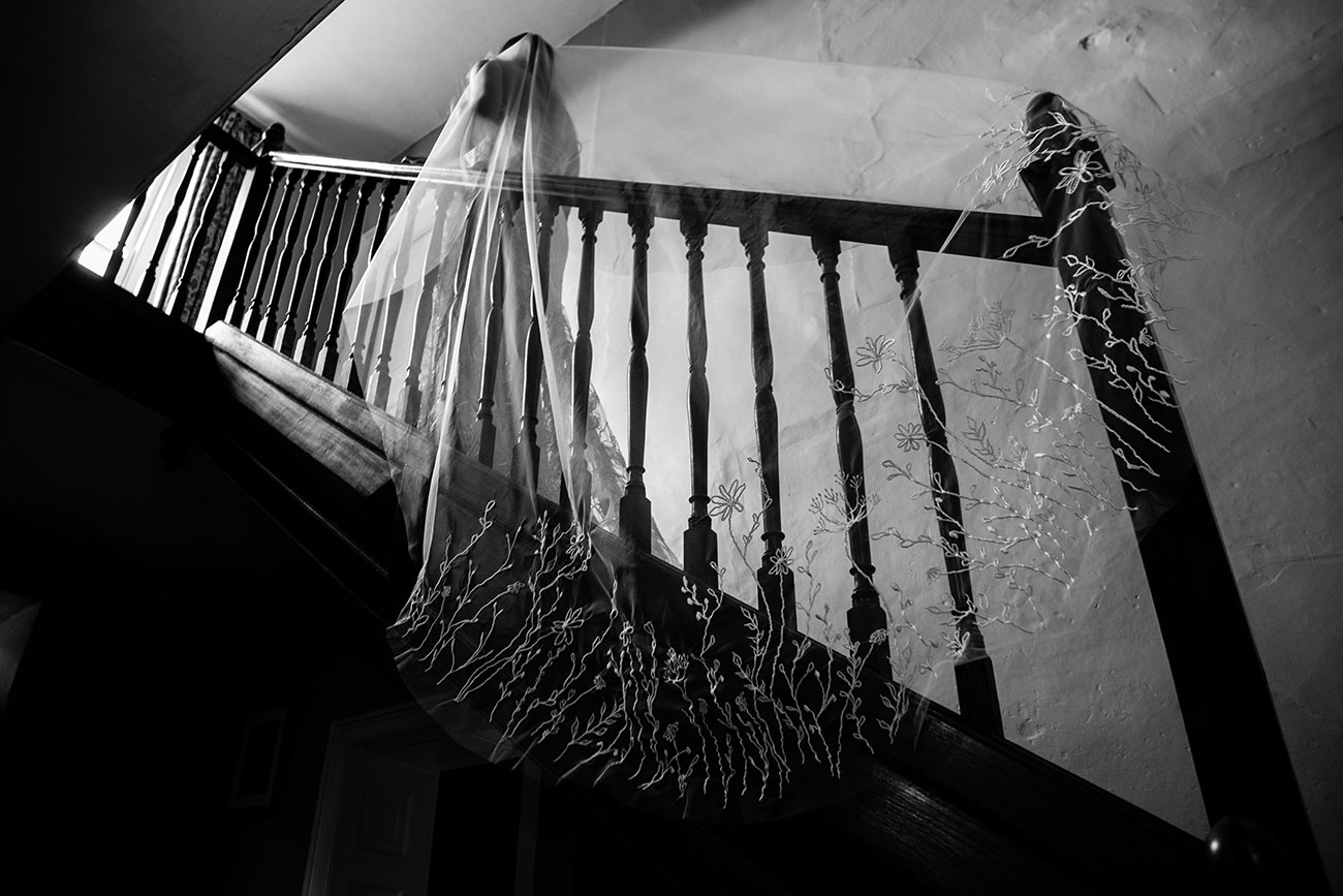 Gabrielle Elizabeth Hancrafted Veils Devon Modern Brides2