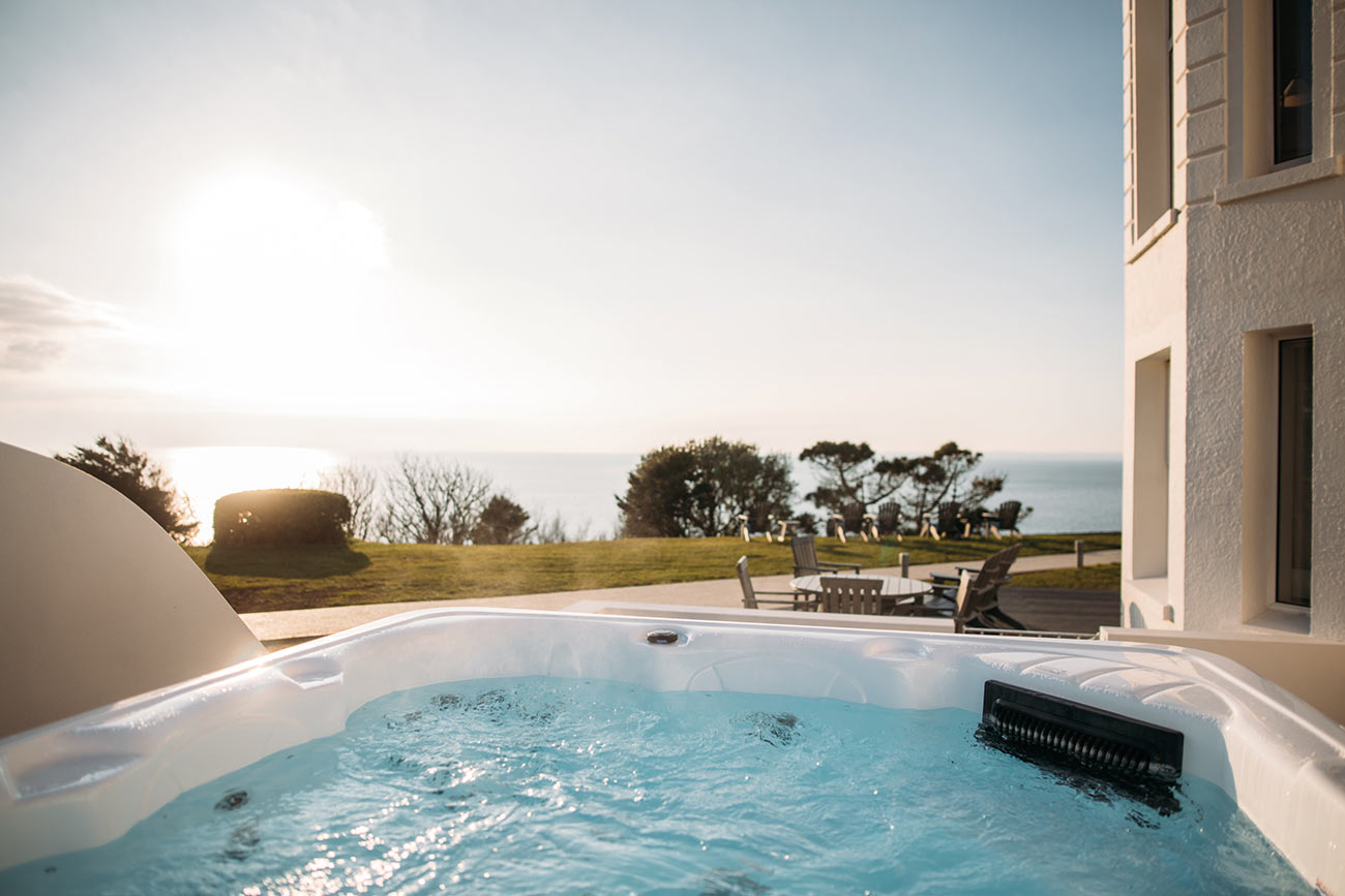 Honeymoons Cornwall Polurrian Wed Magazine3