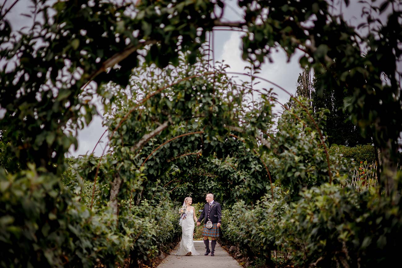 Lost Gardens Of Heligan Wedding Brian Robinson Veue Wed3