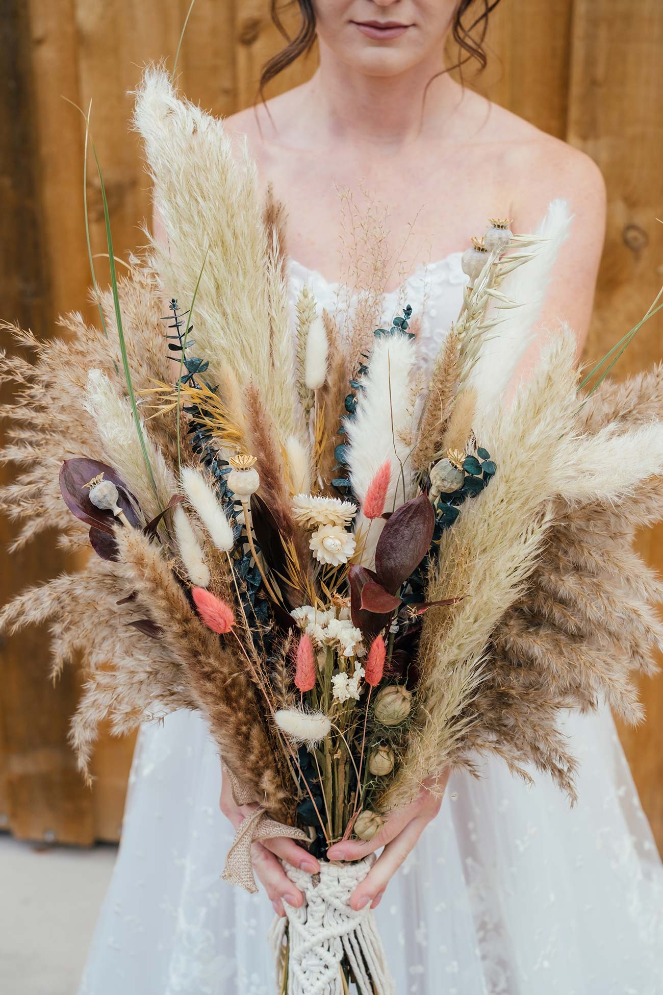 Macrame Shoot Boho Wedding Wed Bride Groom9