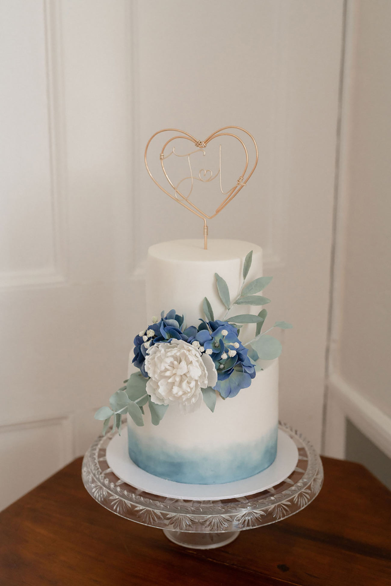 Ombre Effect Cakes Wed Magazine Feature Cornwall Devon Bride Groom3