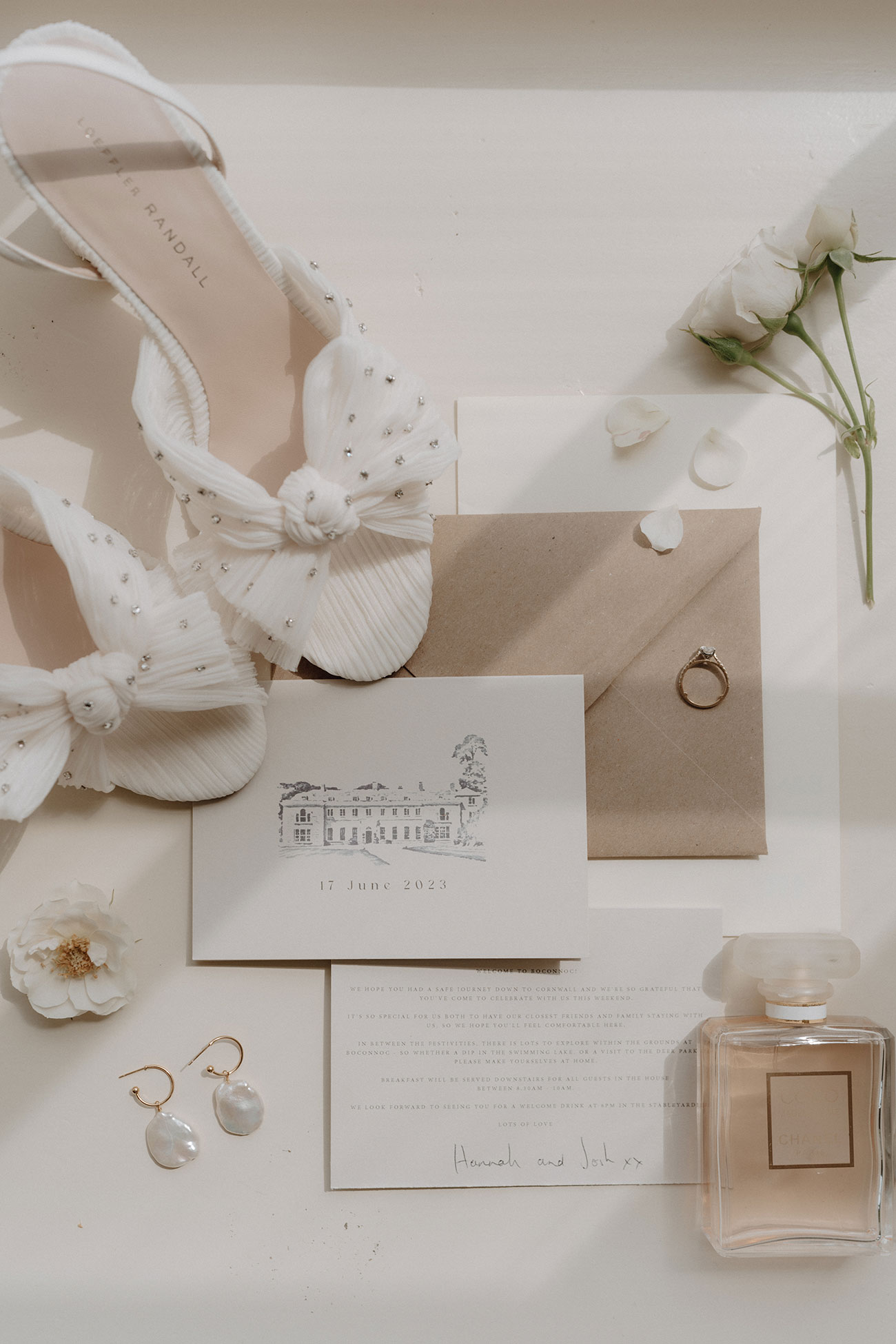 Real Wedding Boconnoc Cornwall Country Flowers Bride Groom1