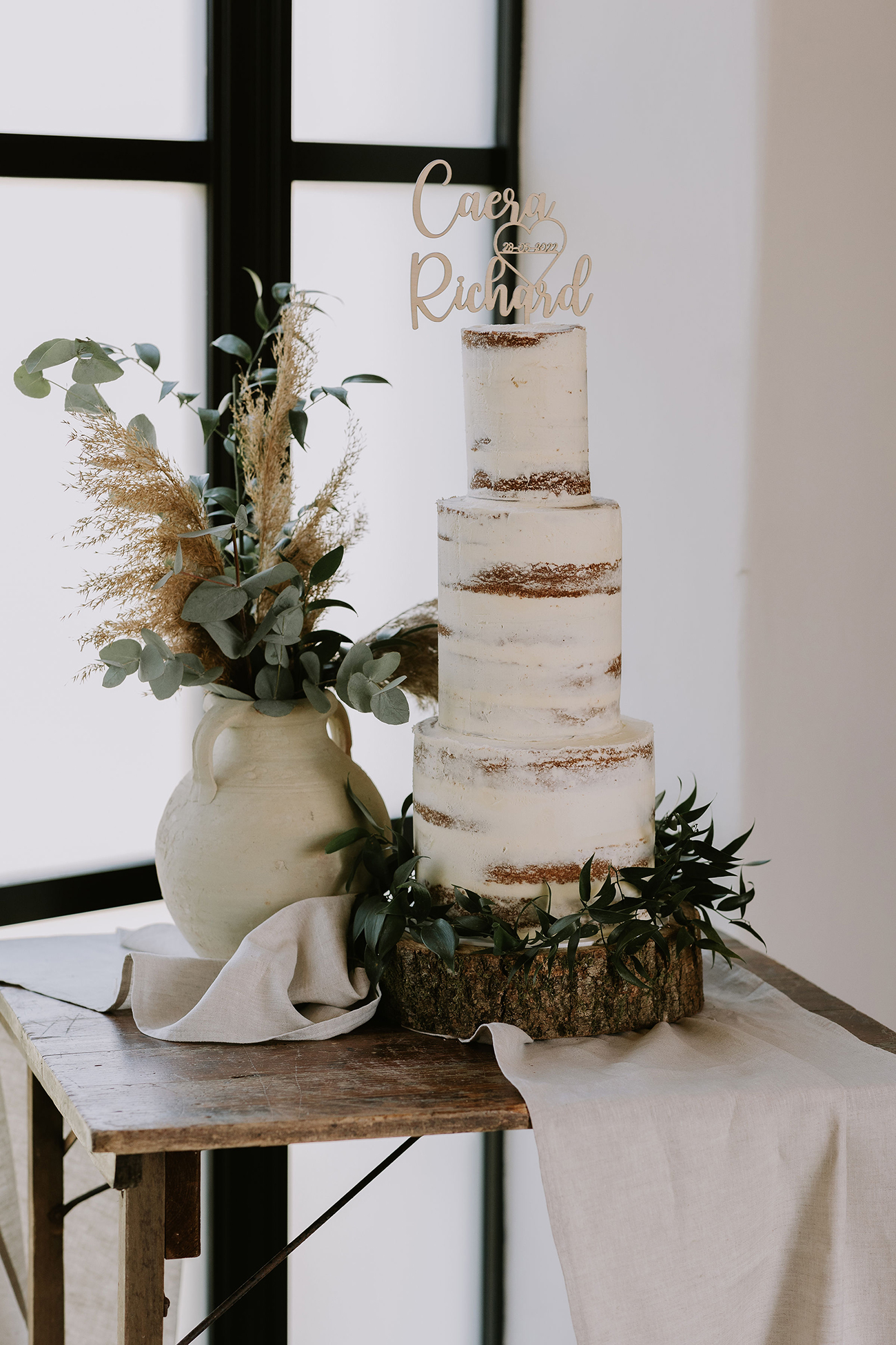 Real Wedding Brickhouse Vineyard Cake