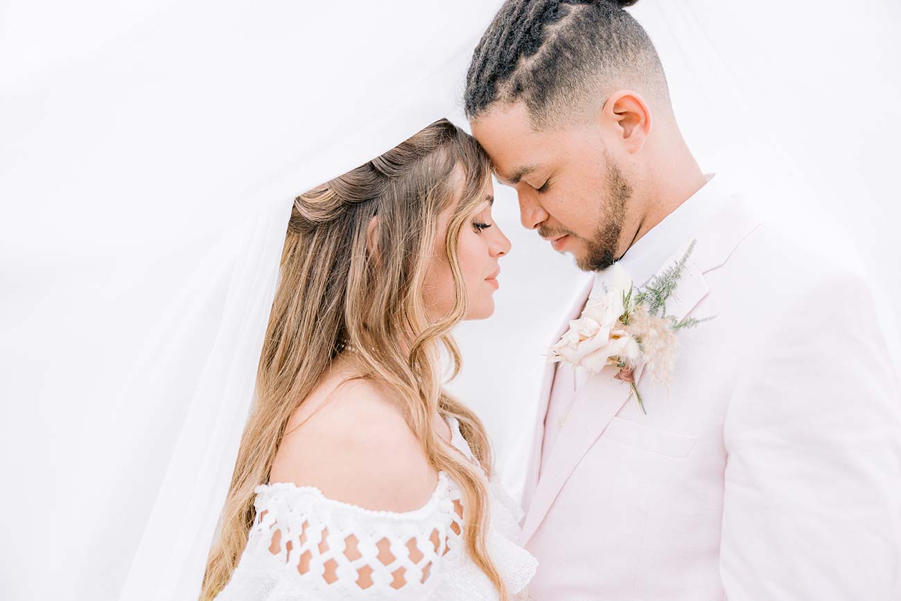 Real Wedding Brickhouse Vineyard Devon Wed Bride Groom18