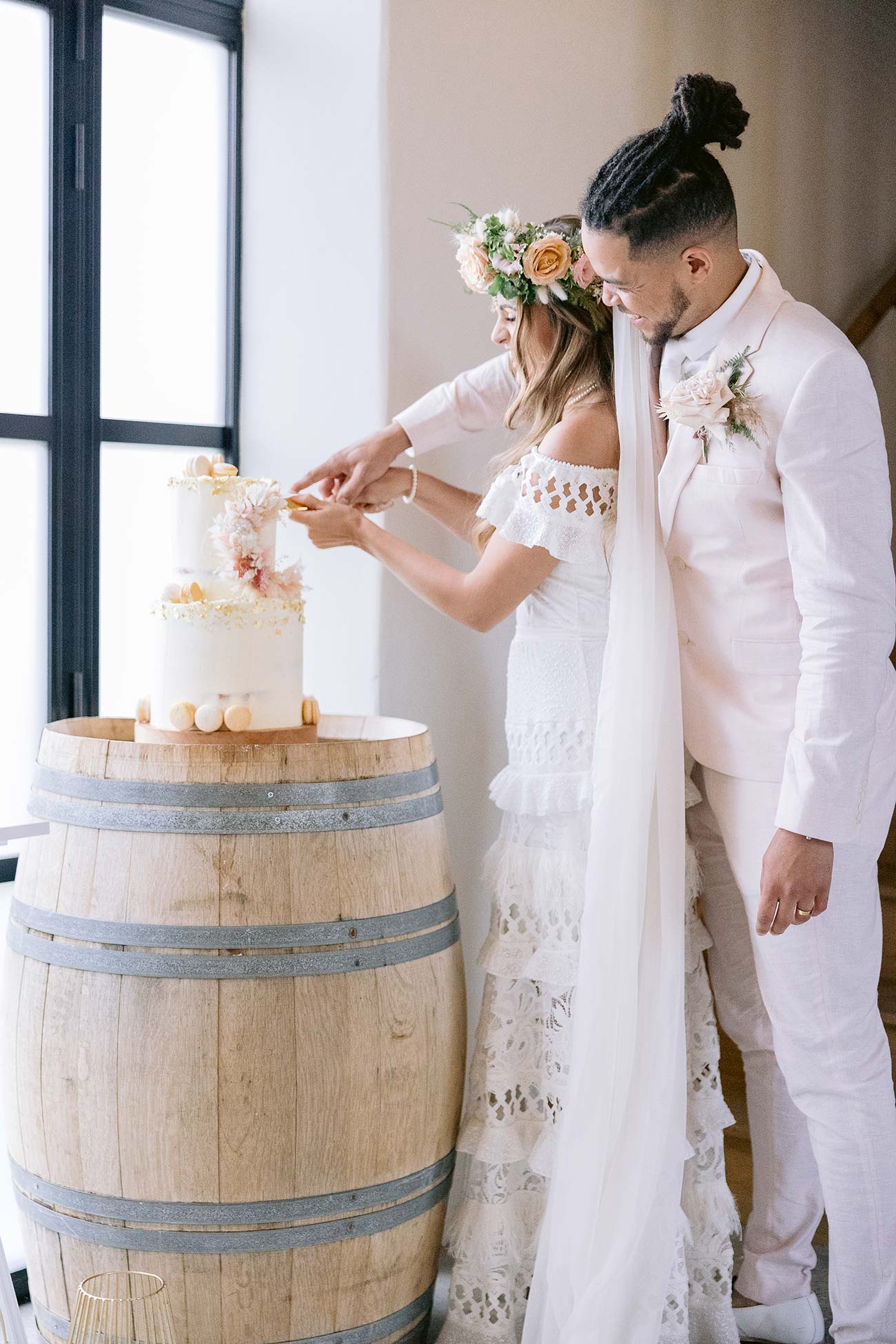 Real Wedding Brickhouse Vineyard Devon Wed Bride Groom2