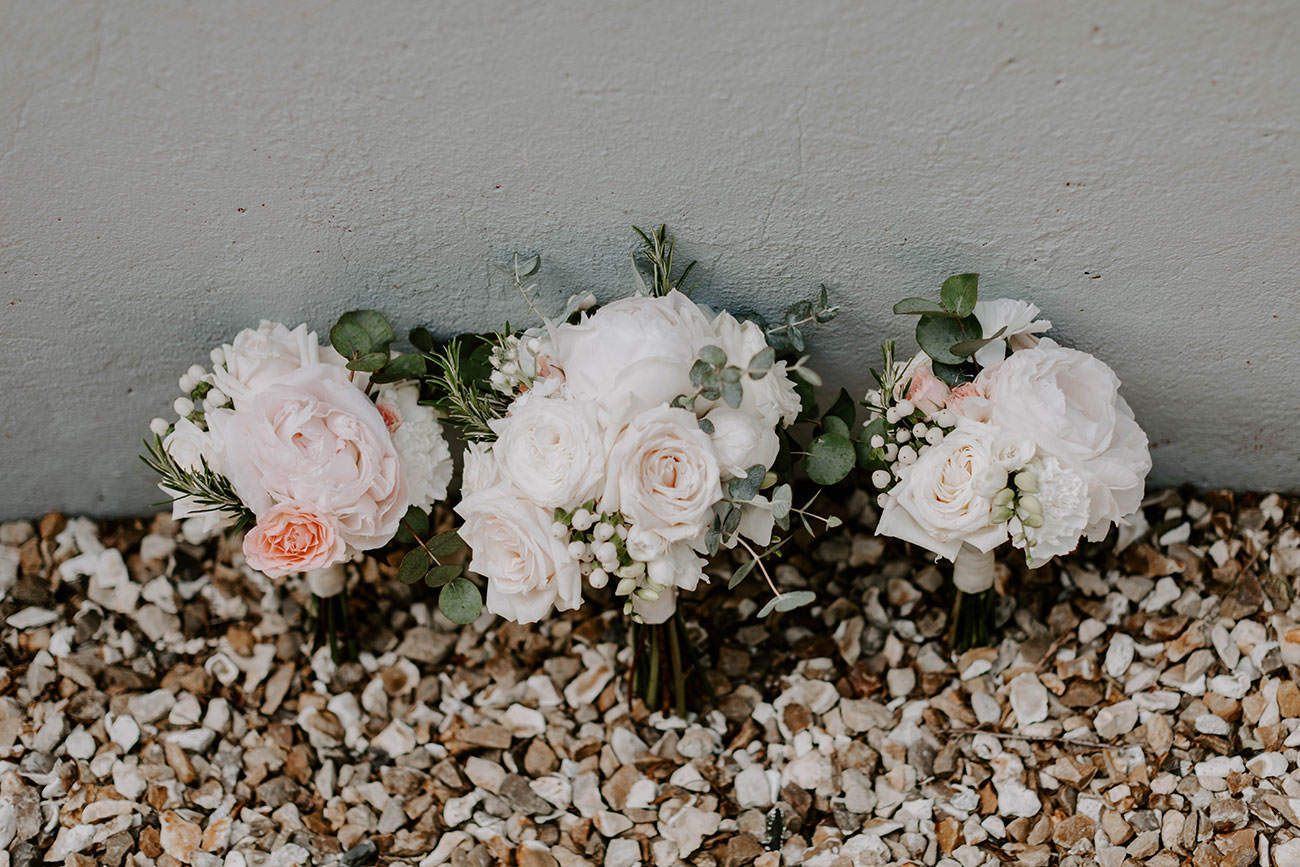 Real Wedding Brickhouse Vineyard Music Styling Bride Groom1