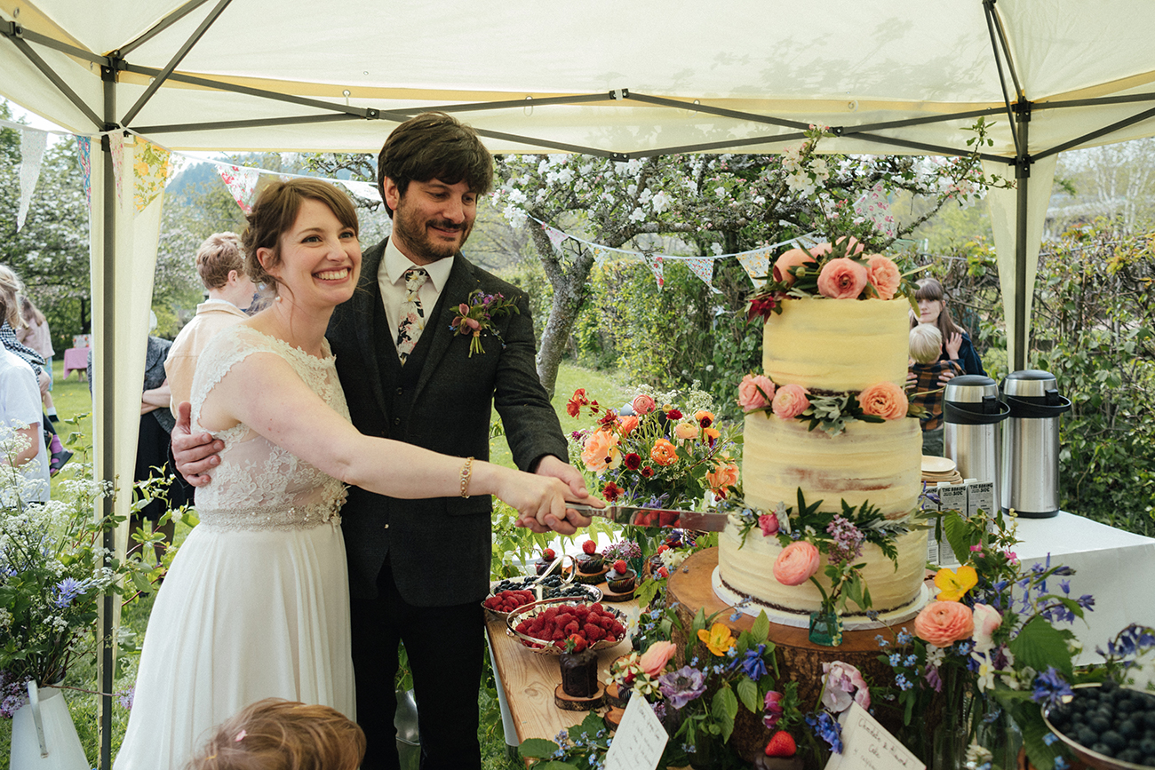 Real Wedding Emma Stoner Photography Devon Bride Groom Cake