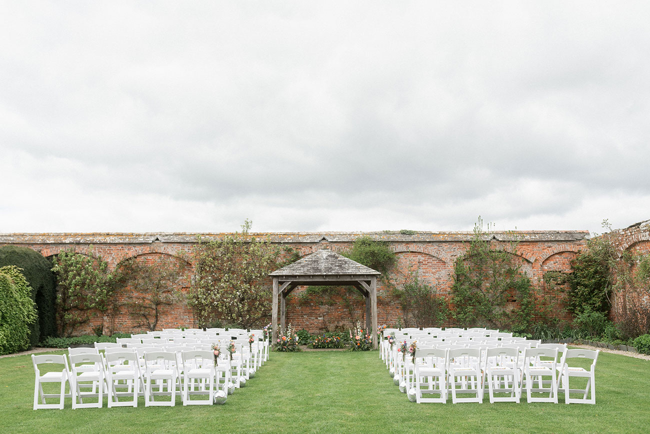 Real Wedding Kingston Estate Devon Spring May Colour Flowers Bride Groom5