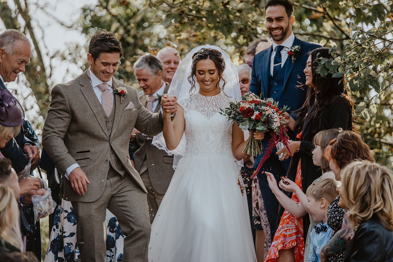 Real Wedding Knightor Winery Cornwall Confetti