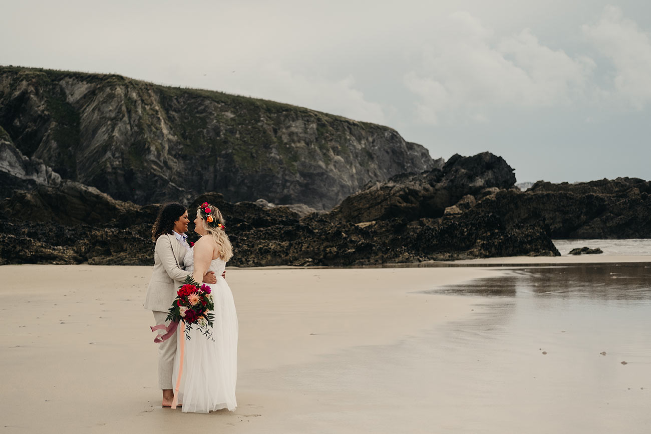Real Wedding Lusty Glaze Beach Coastal Bride13