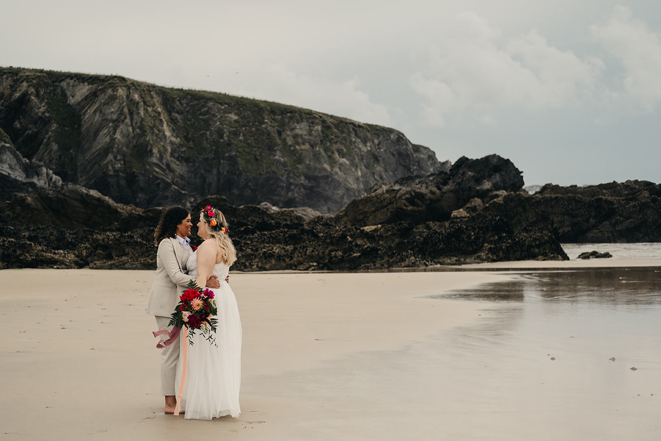 Real Wedding Lusty Glaze Beach Coastal Bride13