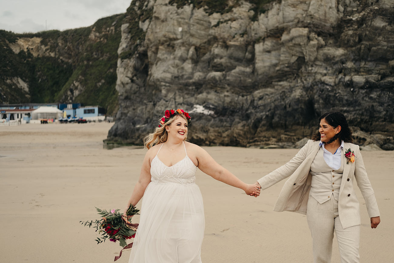 Real Wedding Lusty Glaze Beach Coastal Bride14