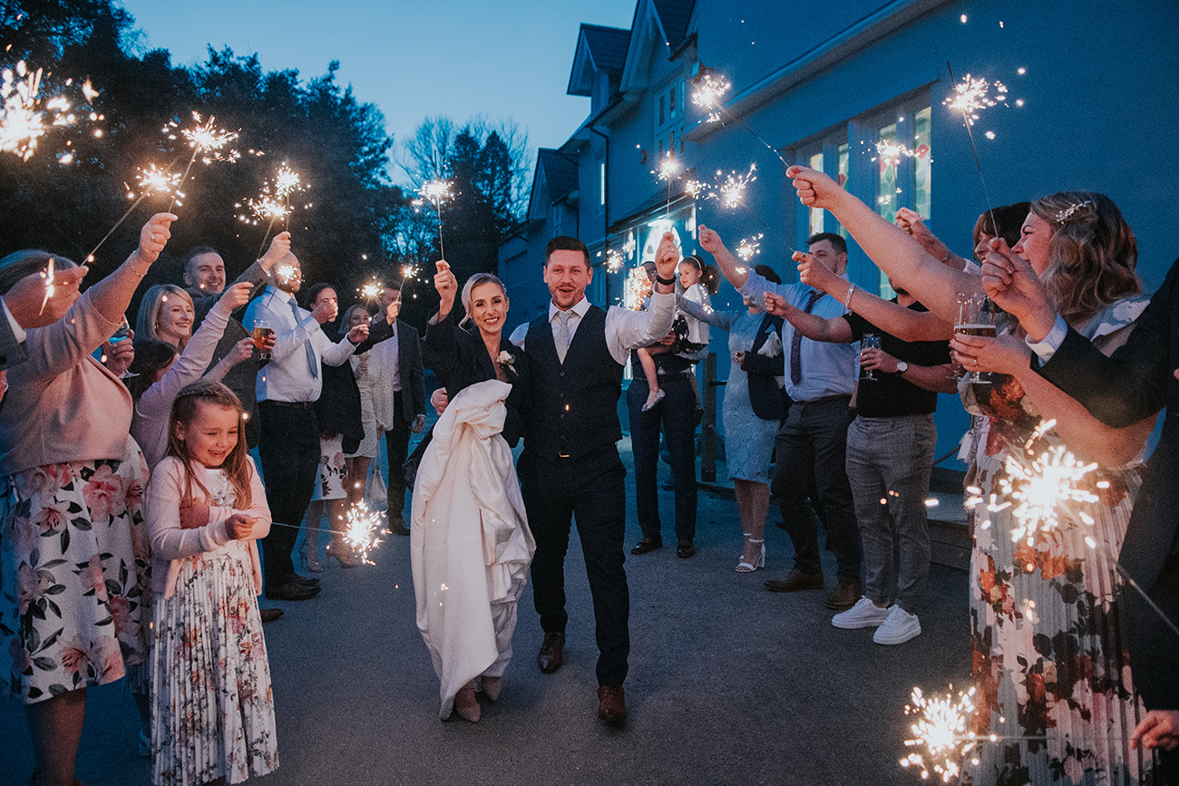 Real Wedding Melanie Barnfield Welbeck Manor Bride Groom2