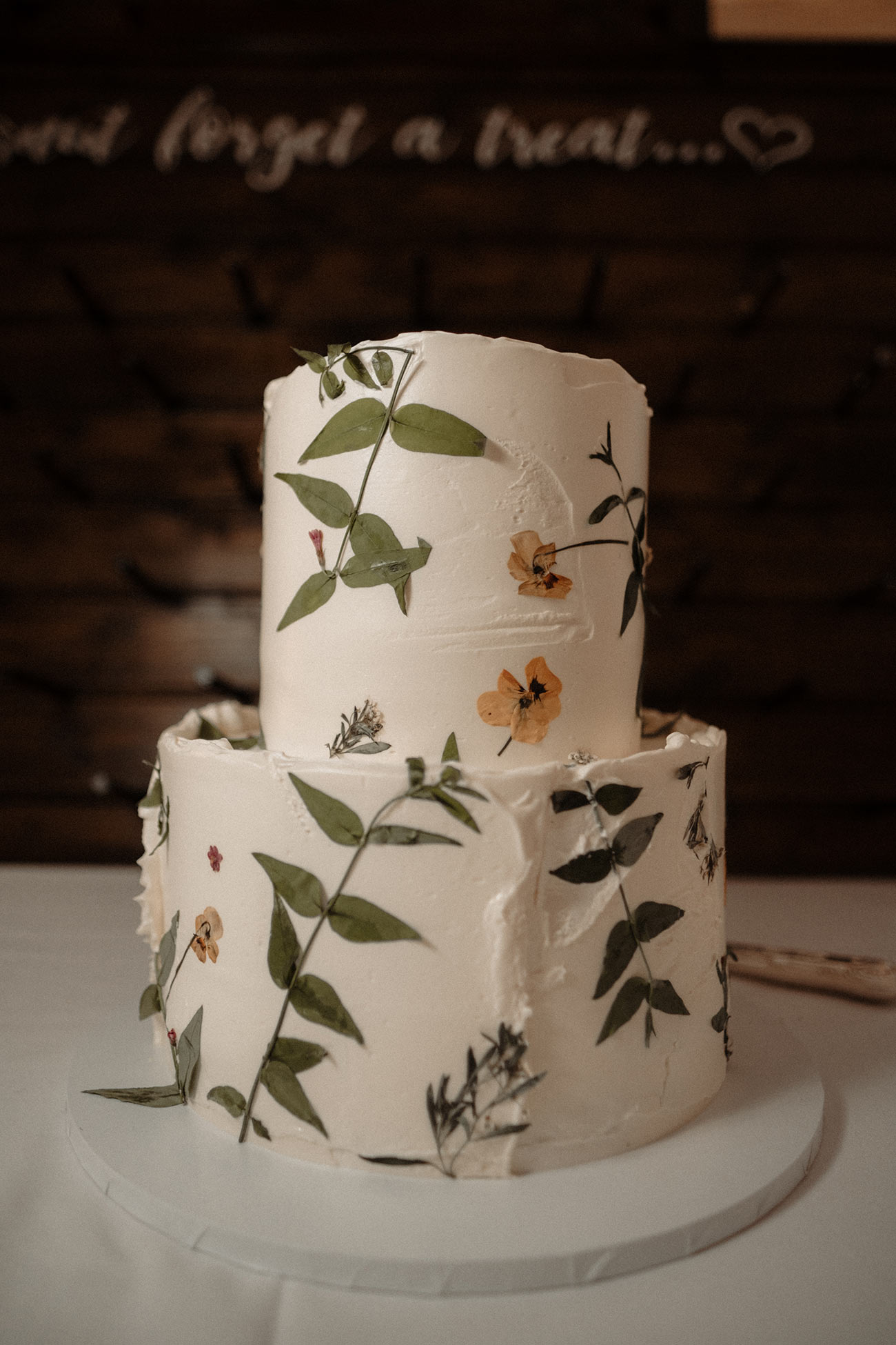 Real Wedding Pencarrow Cornwall Festival Flowers Cake
