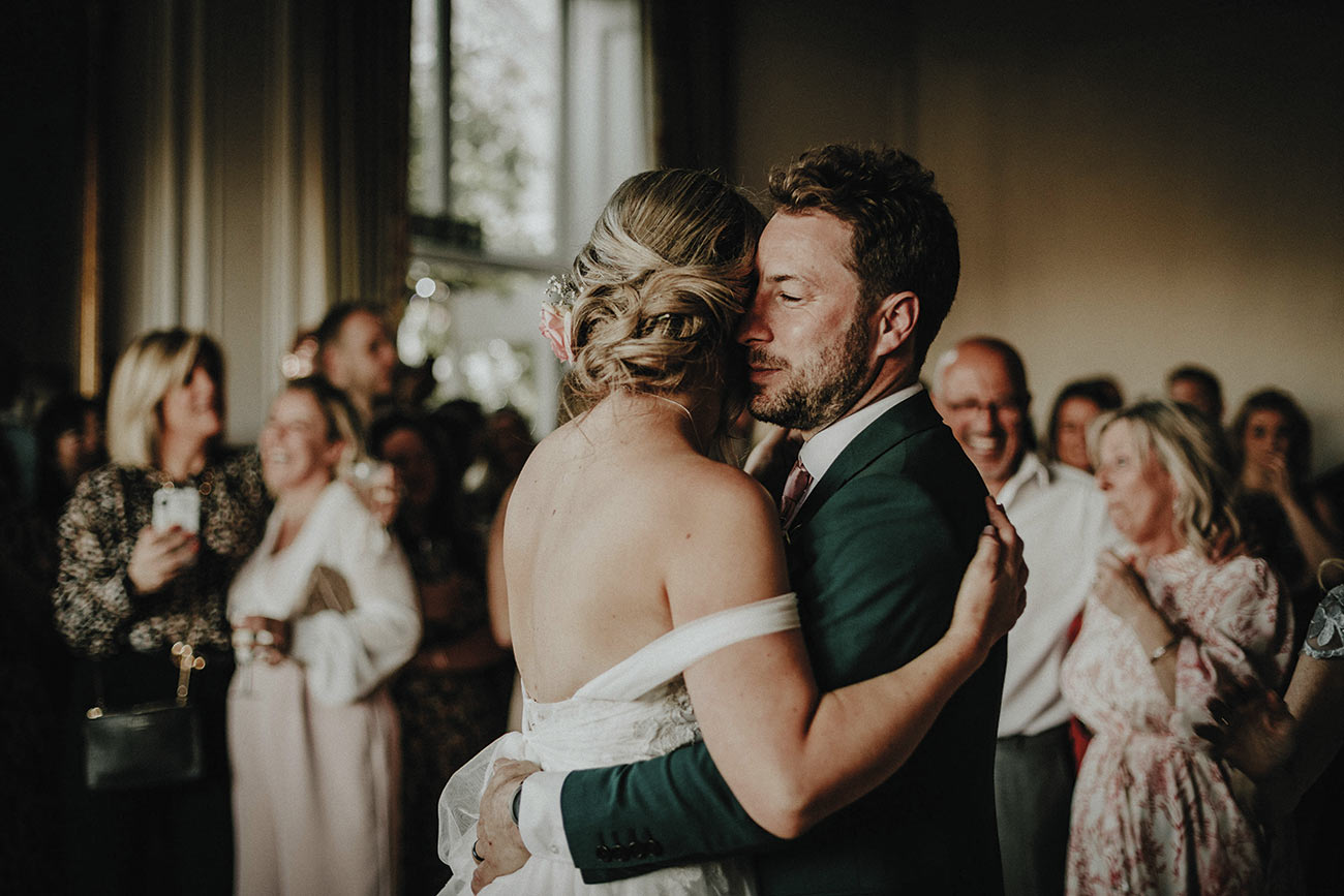 Real Wedding Scorrier House Cornwall Wed Bride Groom15