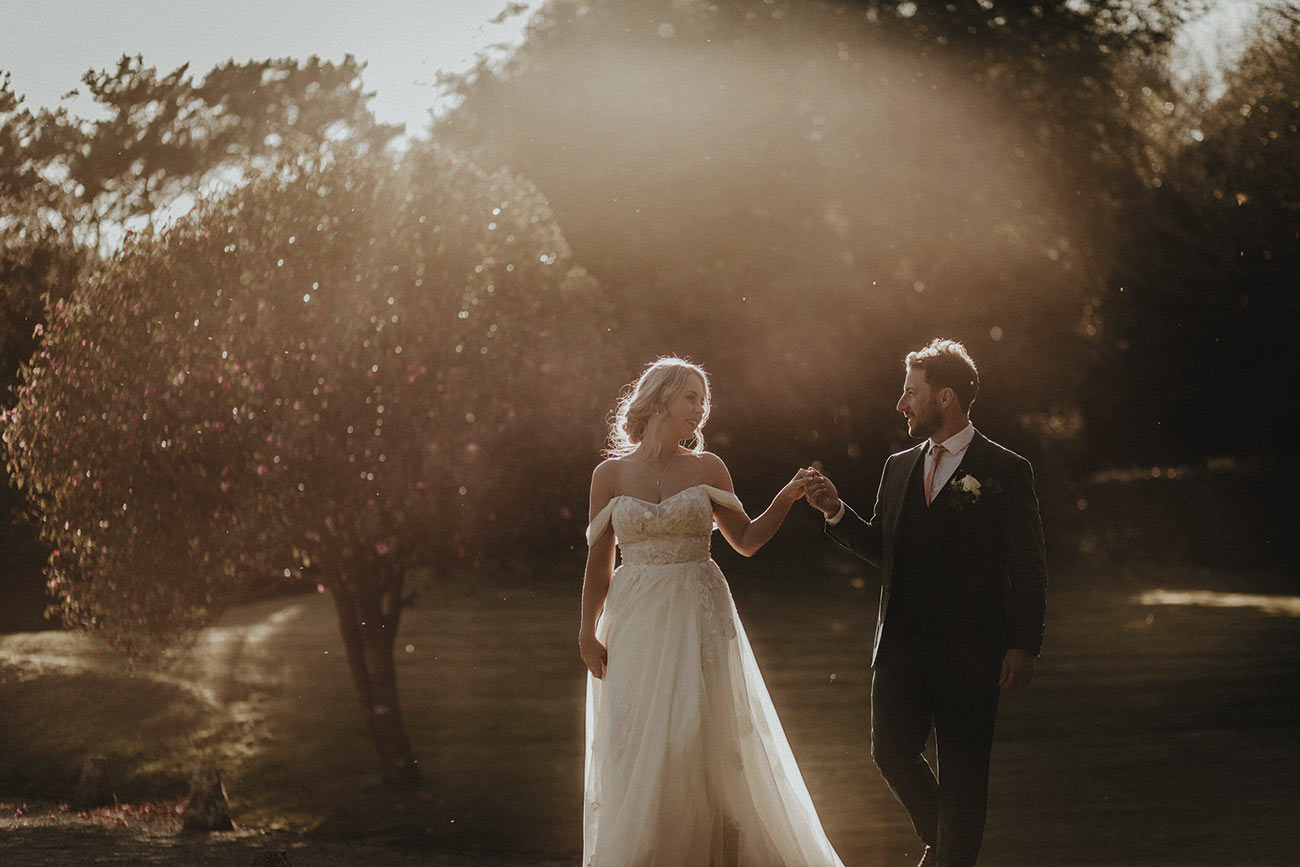 Real Wedding Scorrier House Cornwall Wed Bride Groom2