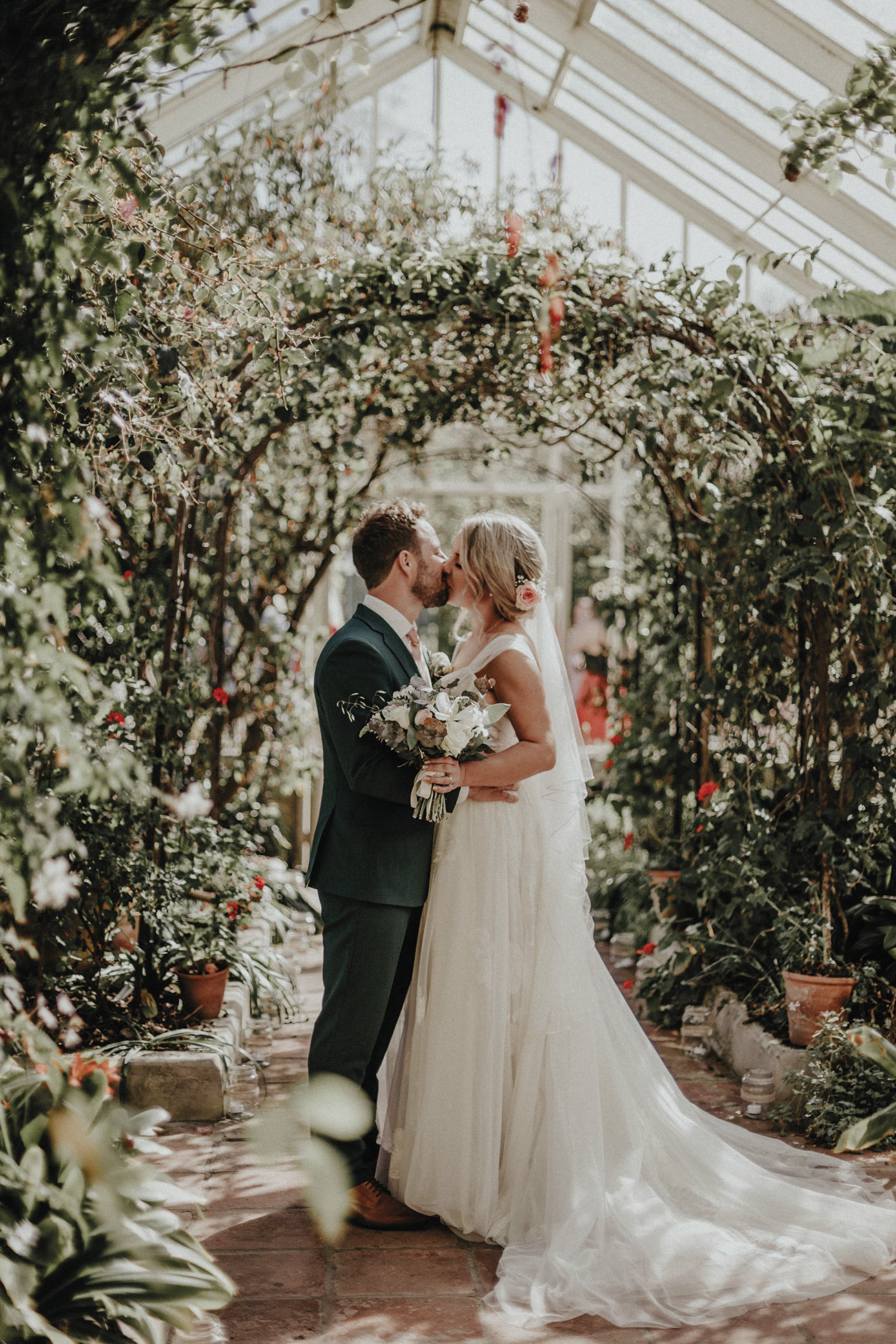 Real Wedding Scorrier House Cornwall Wed Bride Groom5