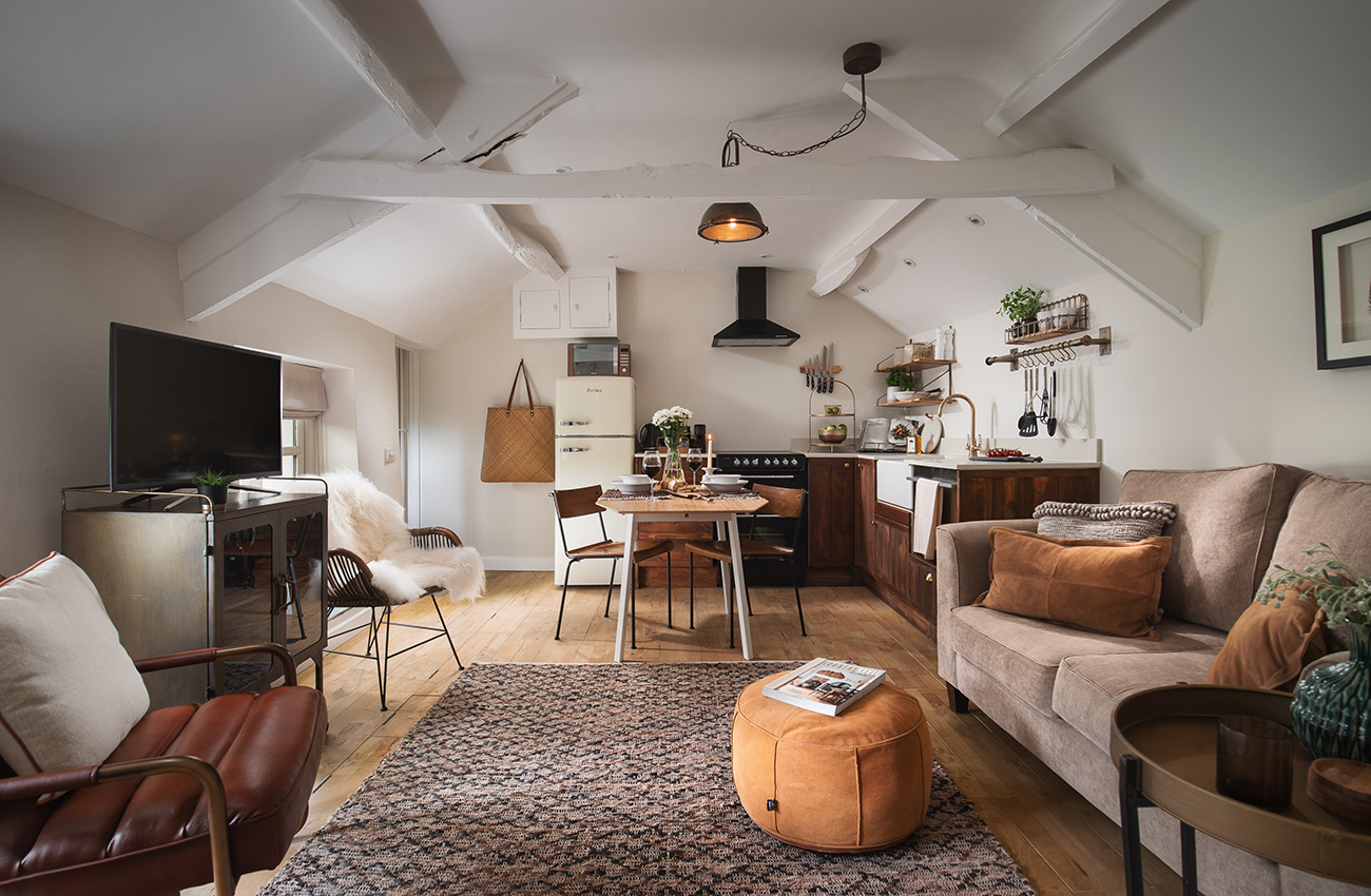 The Old Apple Store Kitchen Devon Honeymoon1