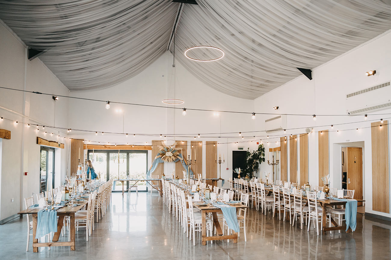 Thebarnatpengellyweddingphotographyidofilmandphotosak 4