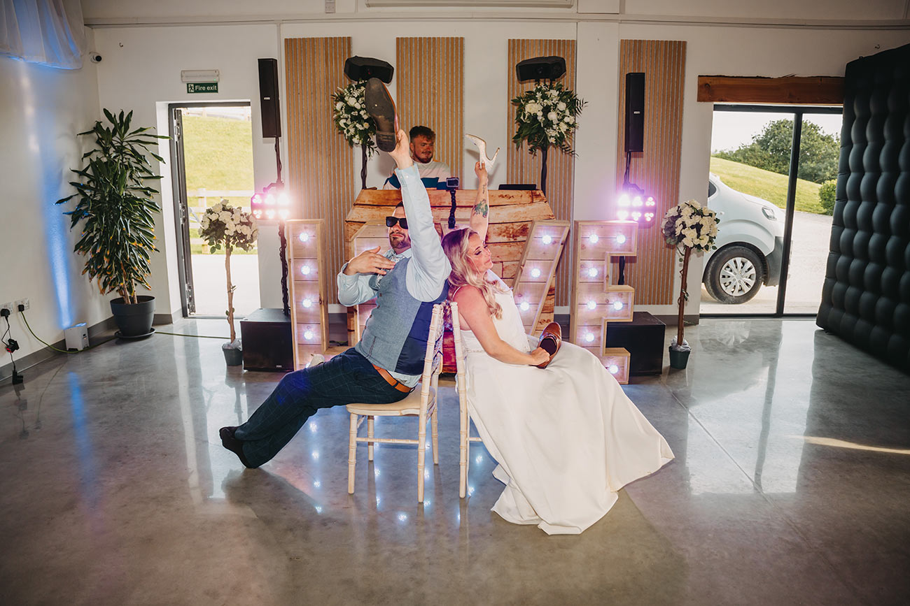 Thebarnatpengellyweddingphotographyidofilmandphotosak 97