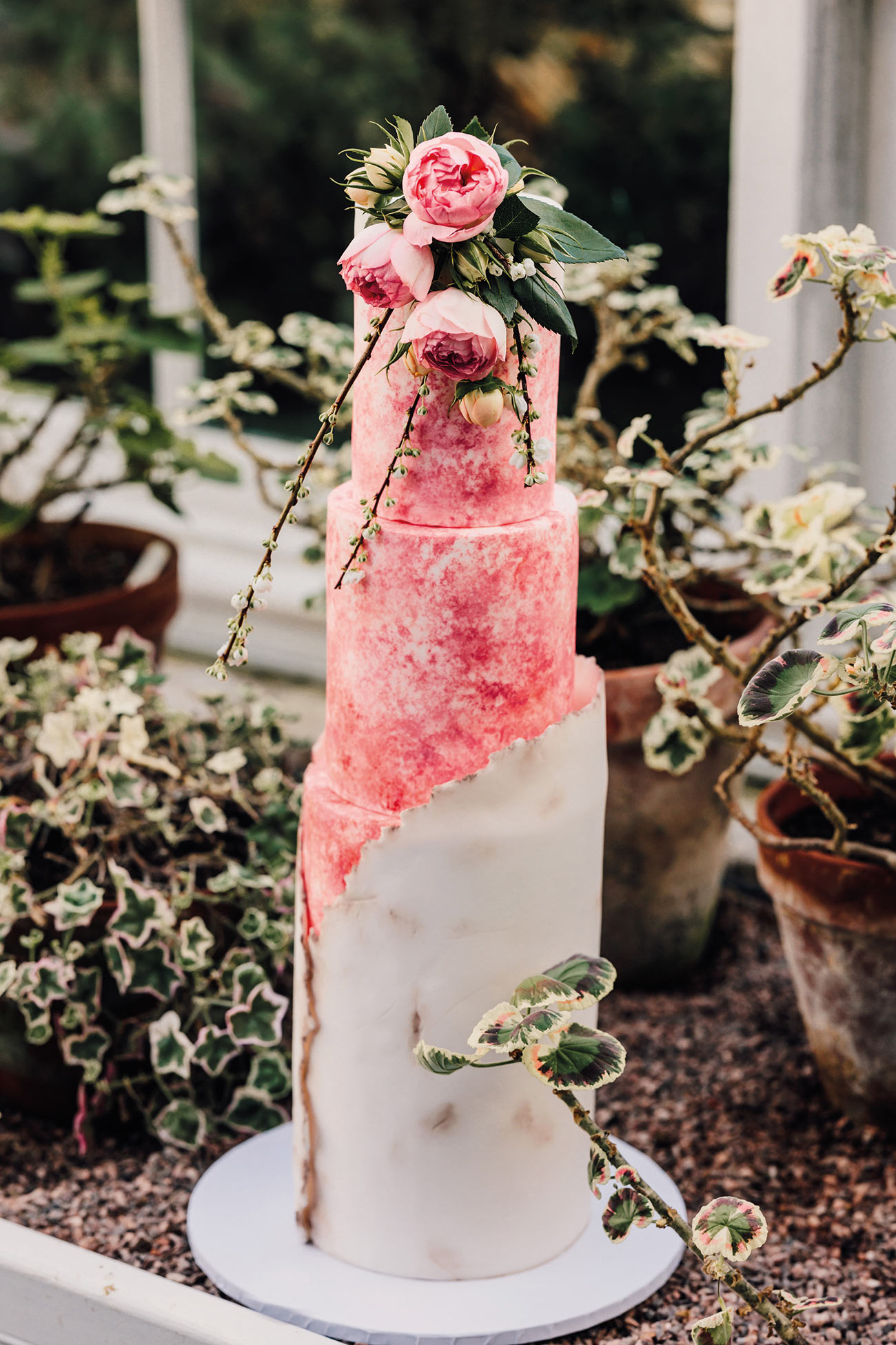 Think Pink Wedding Styling Red Fuschia Heligan Gardens Bride Groom13