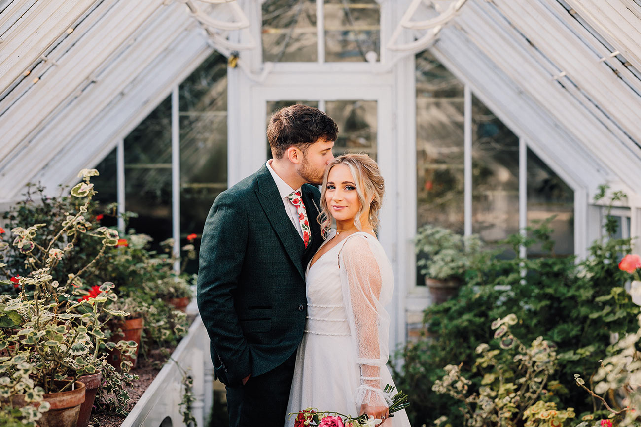 Think Pink Wedding Styling Red Fuschia Heligan Gardens Bride Groom19