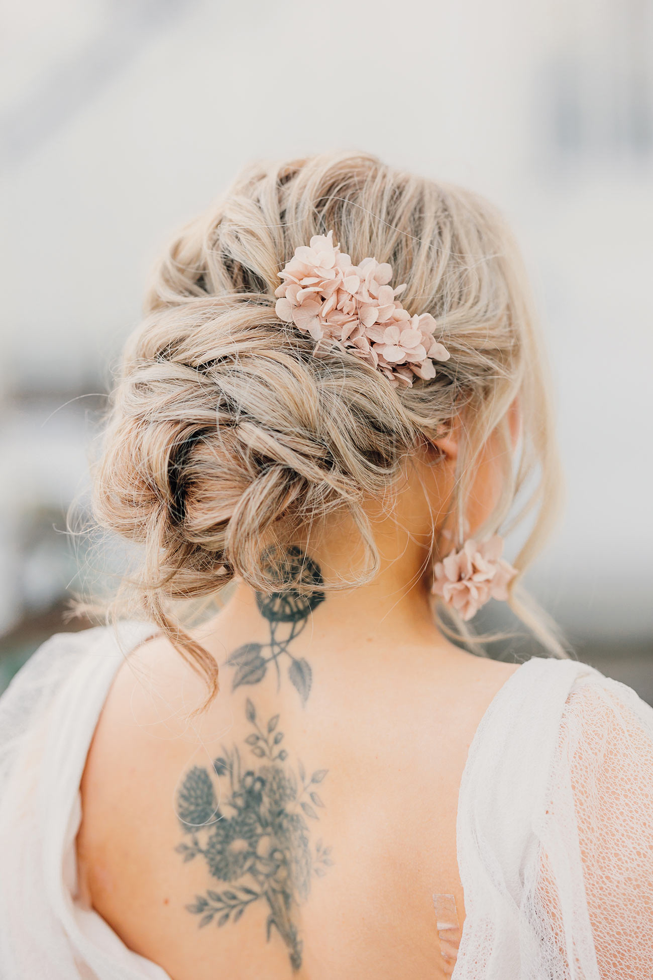 Think Pink Wedding Styling Red Fuschia Heligan Gardens Bride Groom4