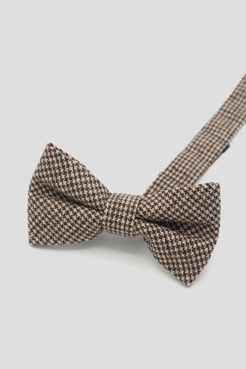 Twisted Tailor Shelby Sons Costa Bowtie Brown 01 2048x2048