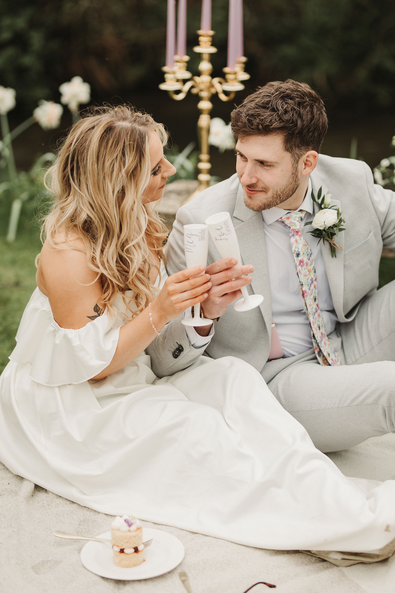Wedding Styling Lakeside Natural Rustic Bride Groom Cornwall1