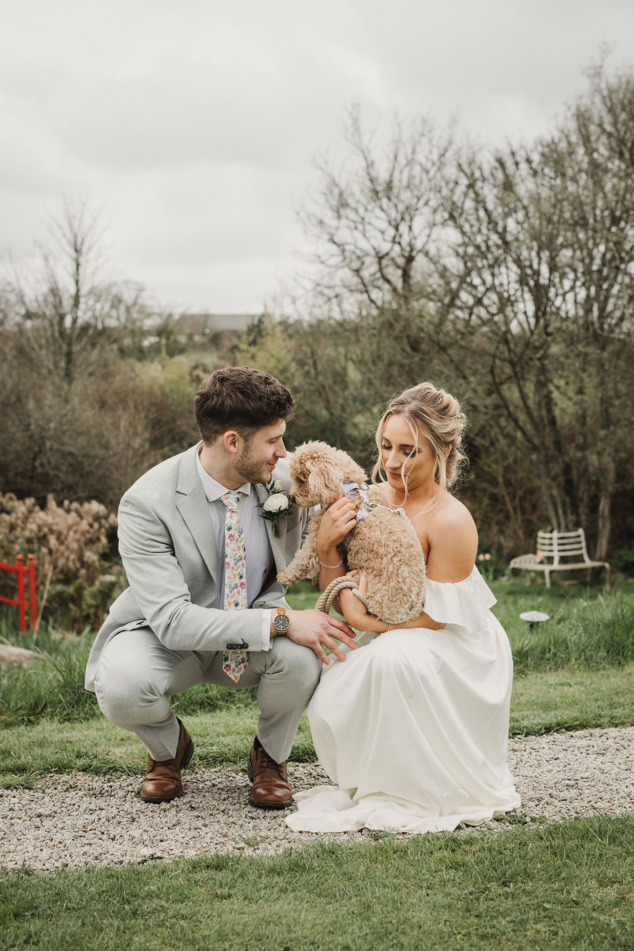 Wedding Styling Lakeside Natural Rustic Bride Groom Cornwall15