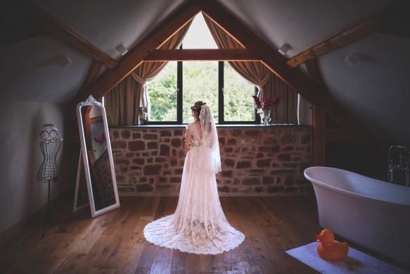 Weddingattheoakbarndevon5